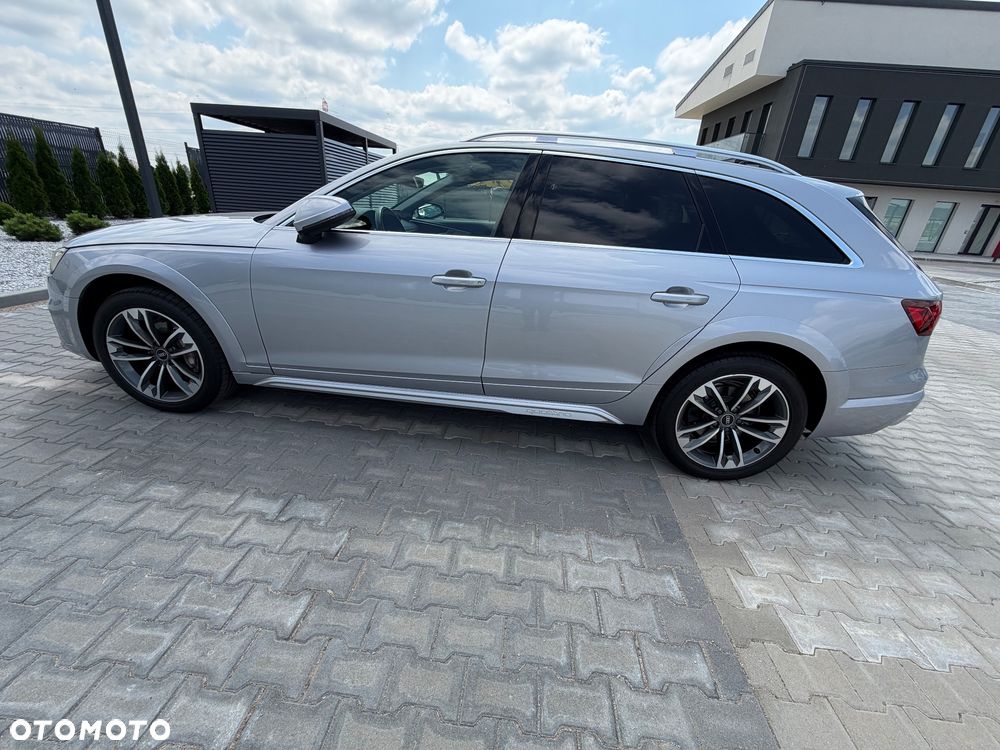 Audi A4 Allroad - 11