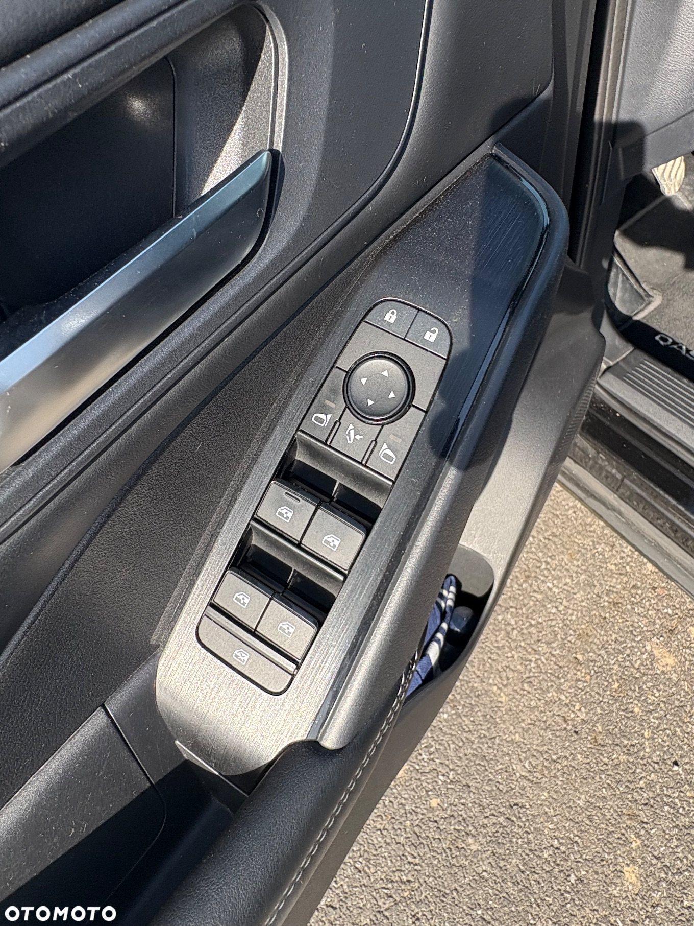 Nissan Qashqai 1.3 DIG-T N-Connecta - 17