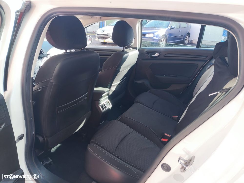 Renault Mégane Sport Tourer BLUE dCi 115 BUSINESS EDITION - 14