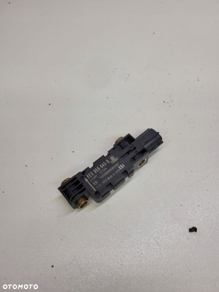 CZUJNIK UDERZENIOWY AUDI A4 B6 B7 8E0959643B - 2