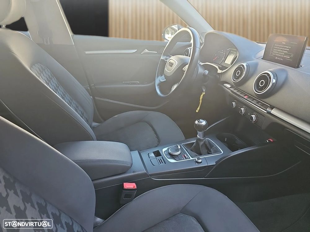 Audi A3 Sportback 1.6 TDI Attraction - 13