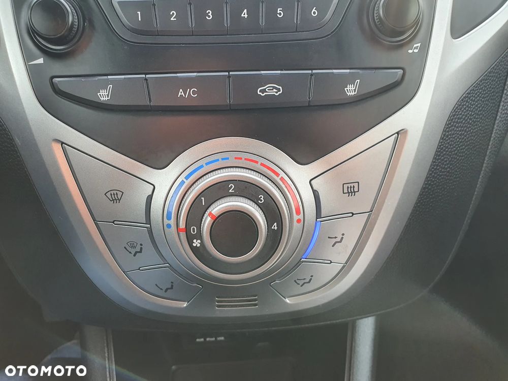 Hyundai ix20 1.4 blue Comfort - 20