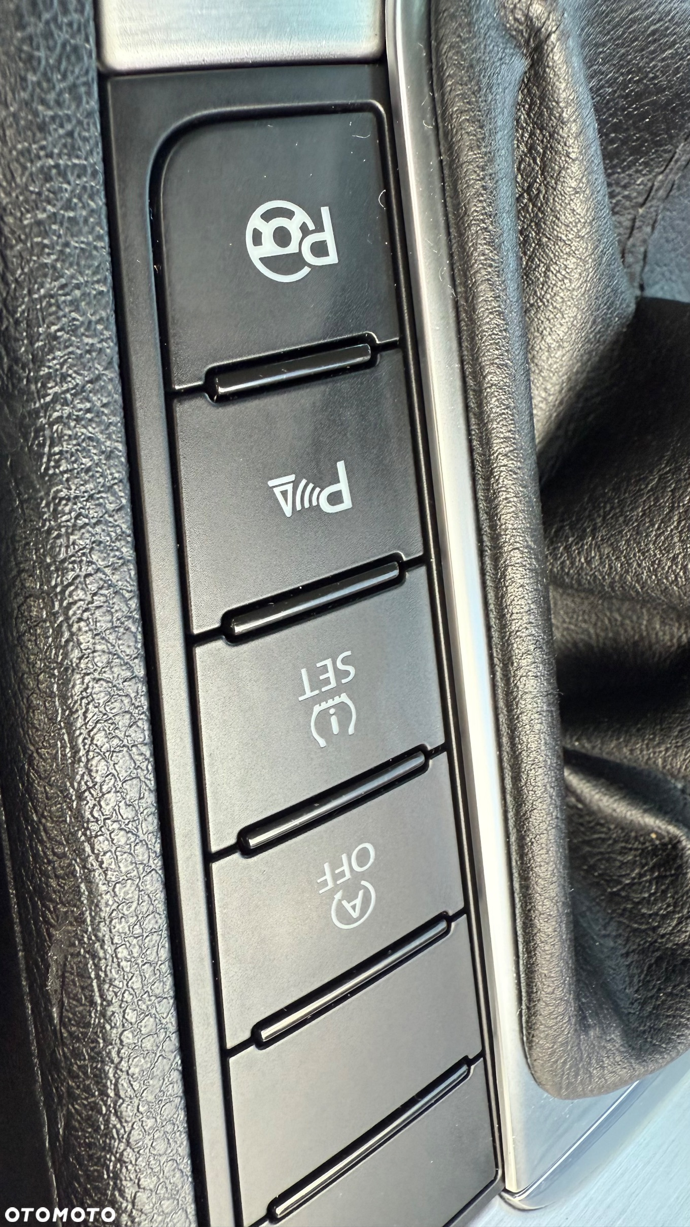 Volkswagen Passat 2.0 TDI DPF Highline - 18