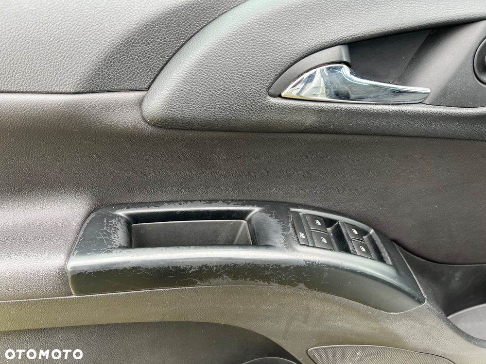 Opel Meriva - 14