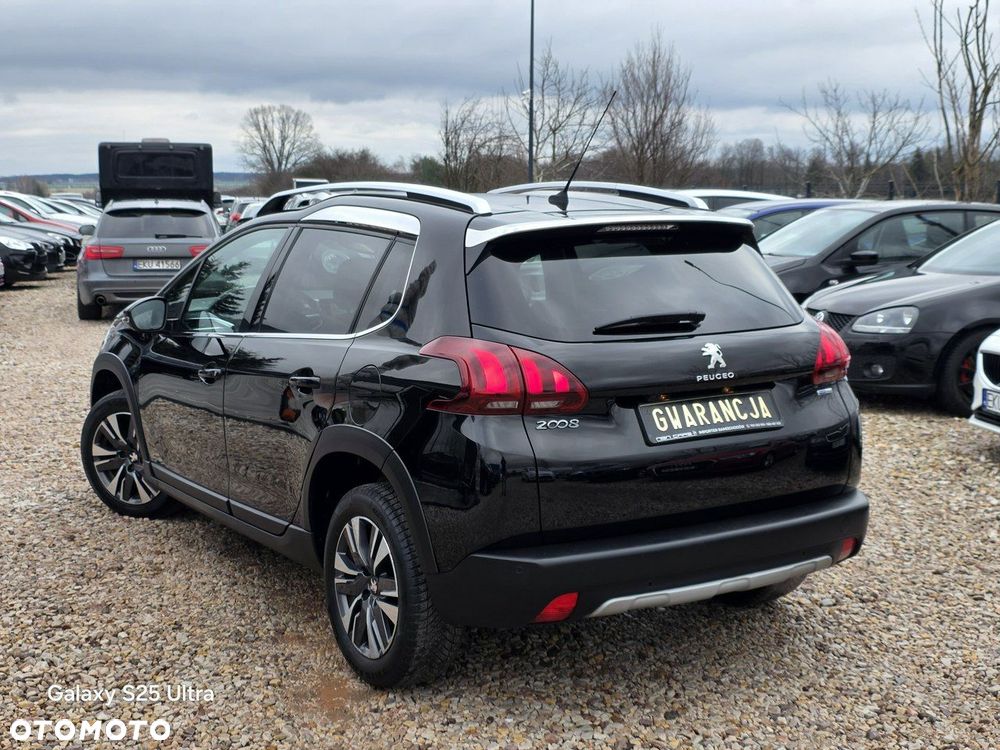 Peugeot 2008 - 9