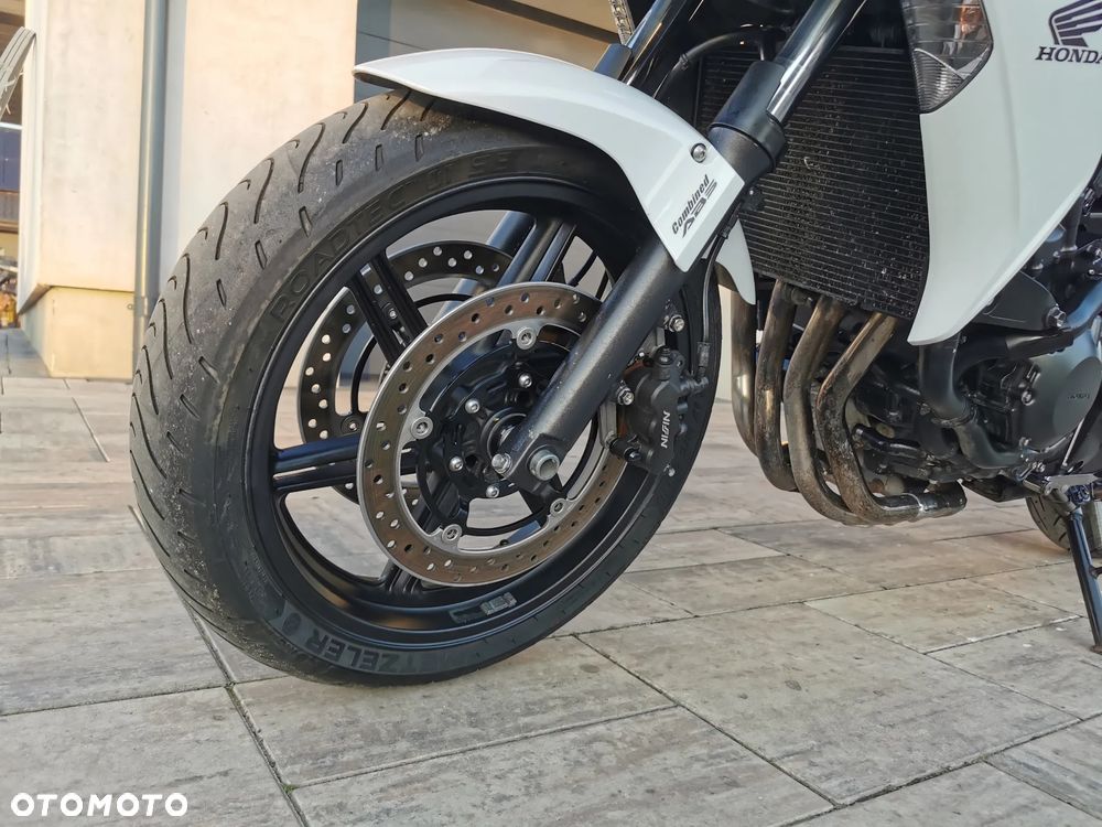 Honda CBF - 12