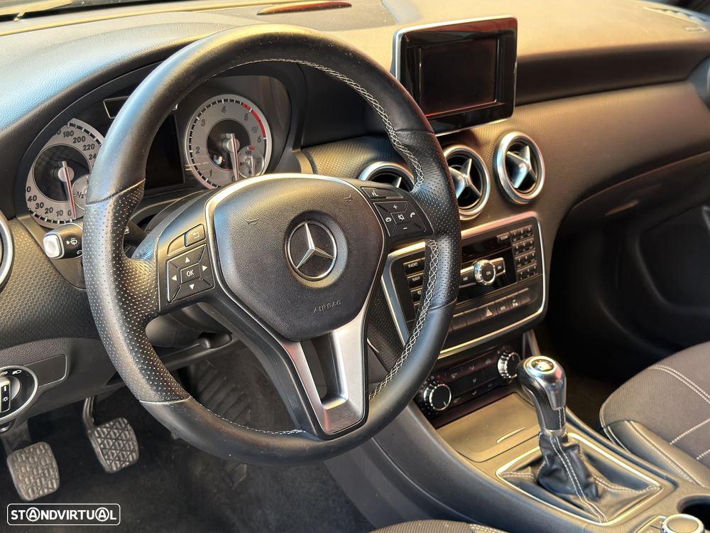 Mercedes-Benz A 200 - 6