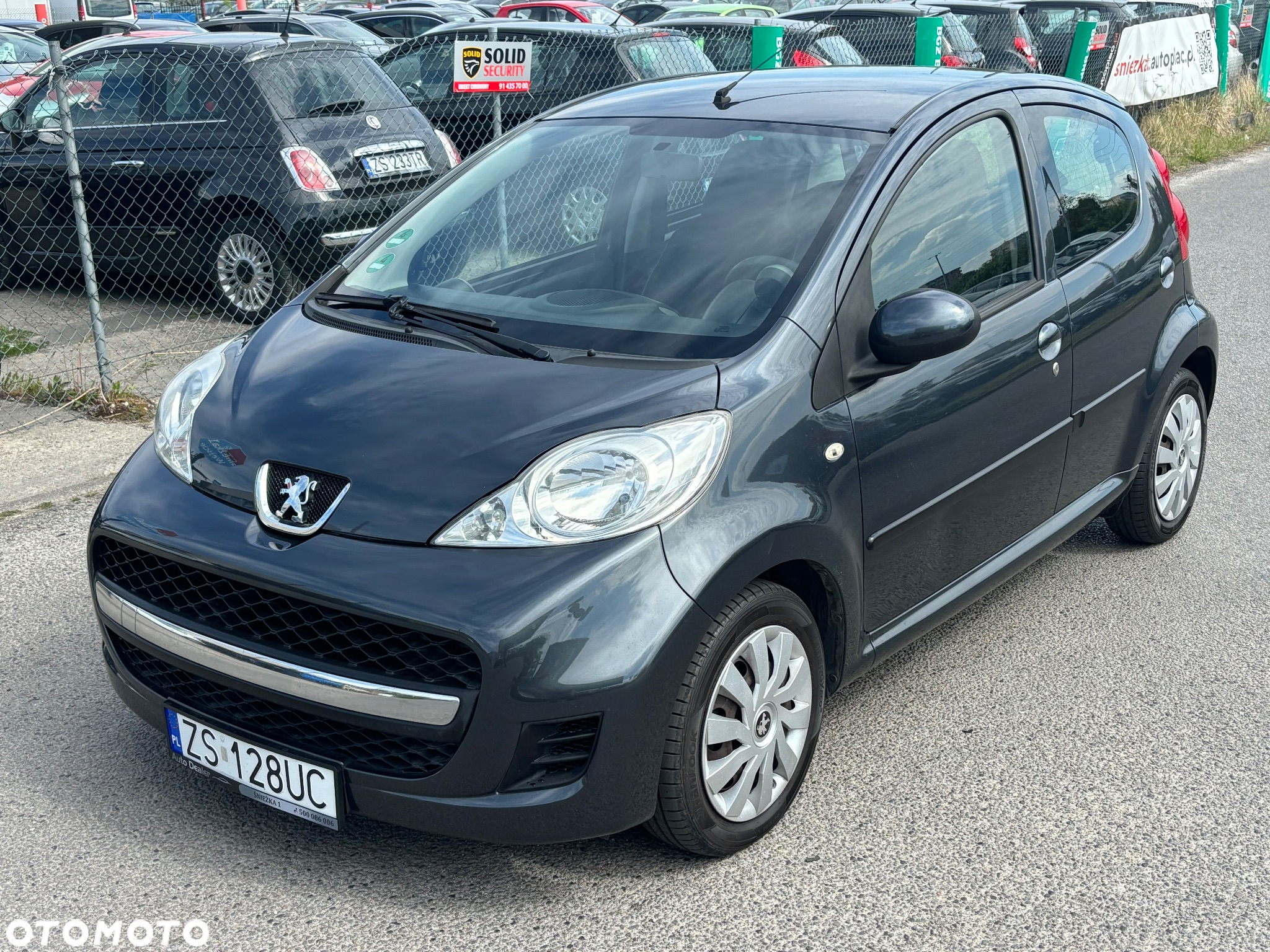 Peugeot 107 1.0 Trendy - 13