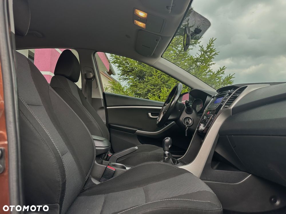 Hyundai i30 1.6 Classic - 10