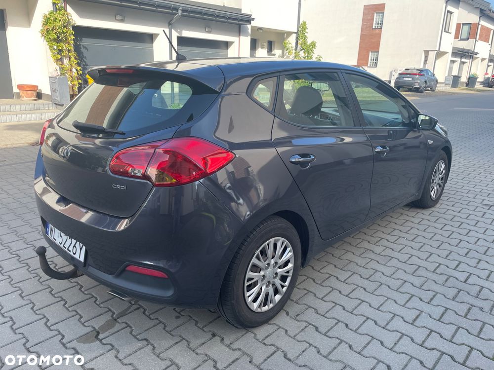 Kia Ceed 1.6 CRDi 115 ISG Vision - 30