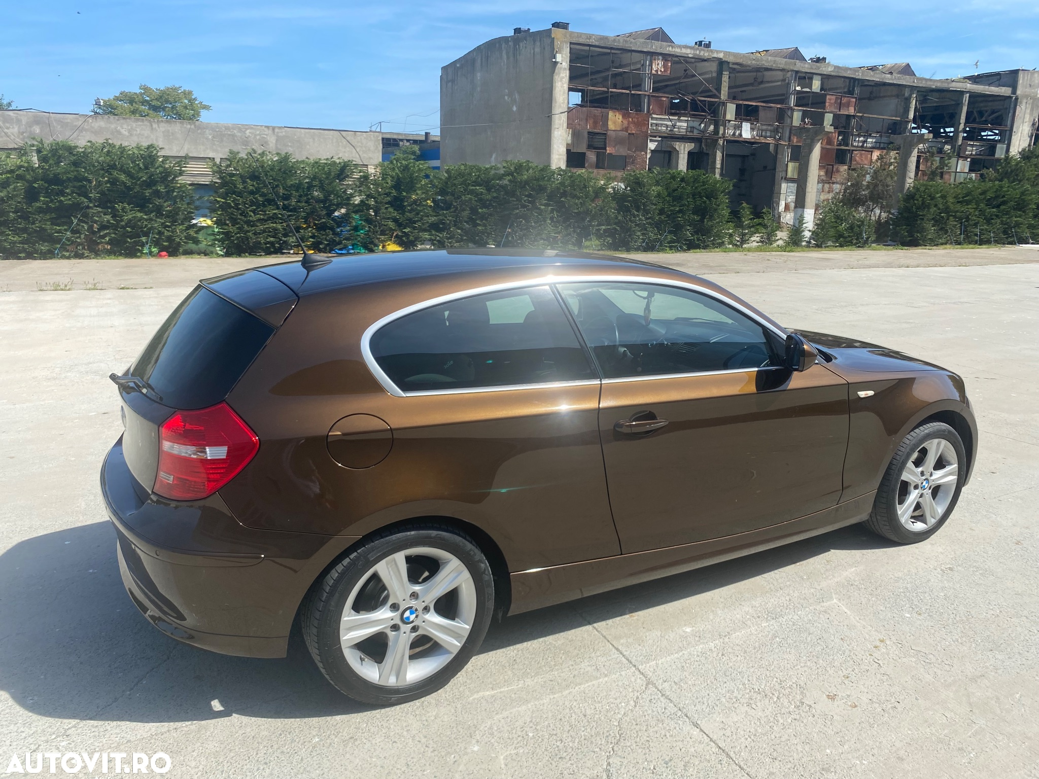 BMW Seria 1 116i - 12