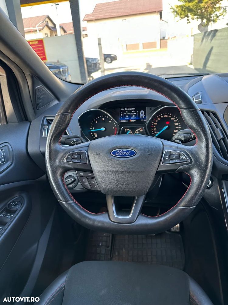Ford Kuga 2.0 TDCi 4x4 Aut. ST-Line - 7
