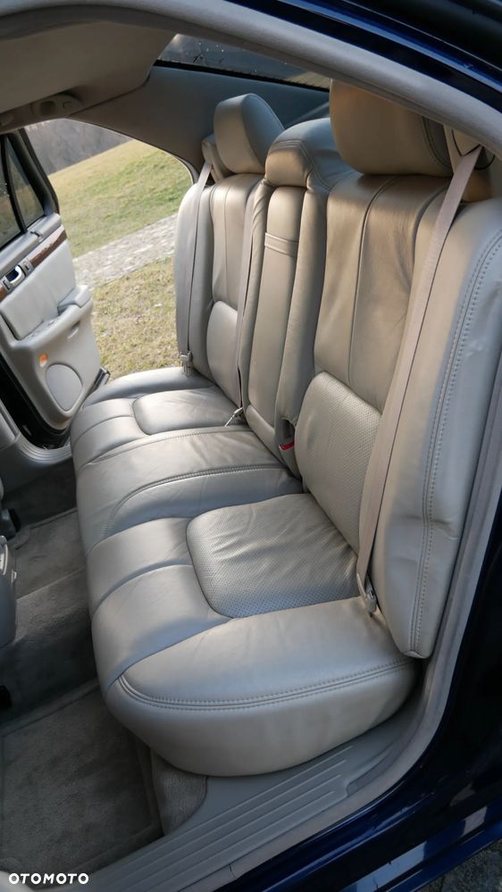 Cadillac Seville - 35