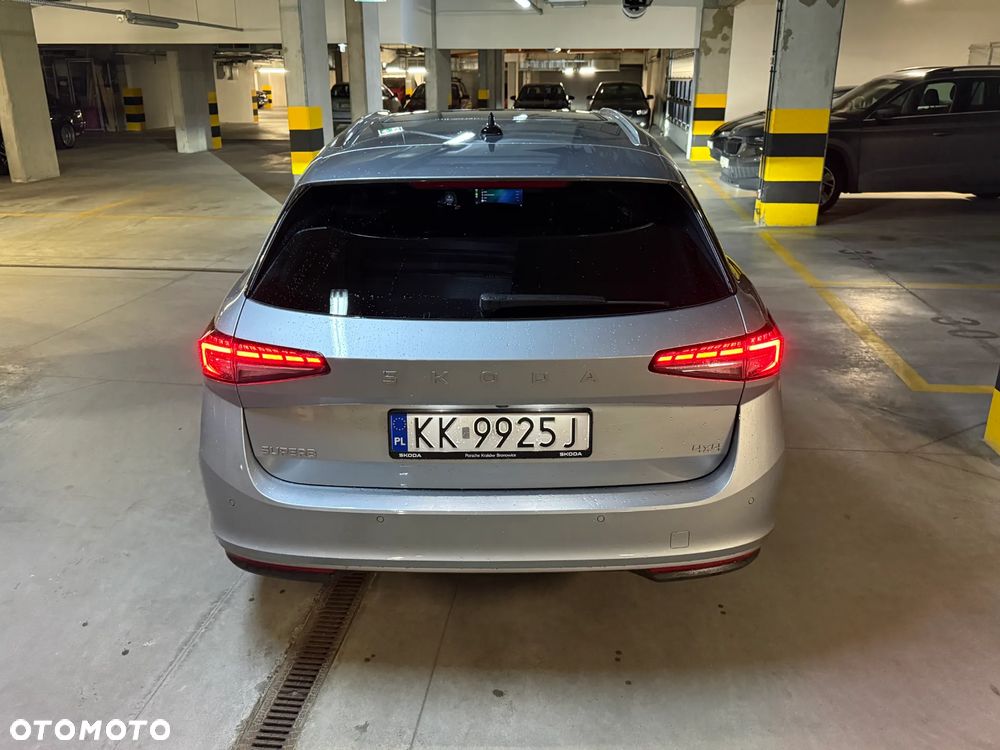 Skoda Superb 2.0 TSI 4x4 L&K DSG - 6