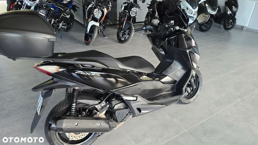 Honda NSS - 33
