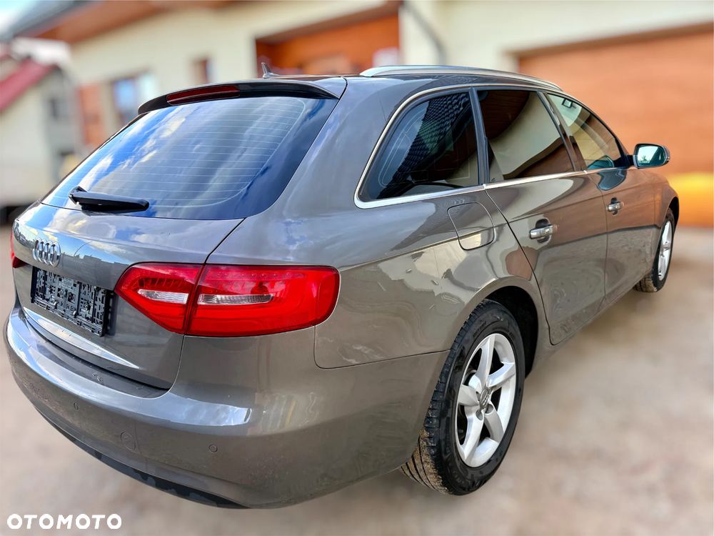 Audi A4 Avant 2.0 TDI ultra S tronic - 5