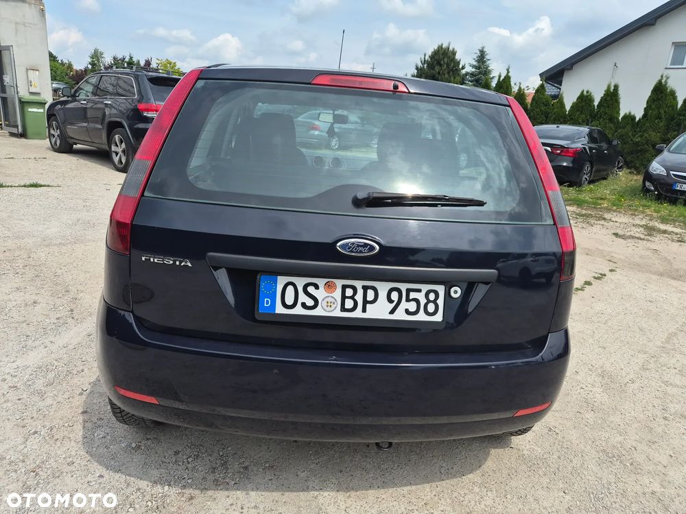 Ford Fiesta 1.3 Ghia - 15