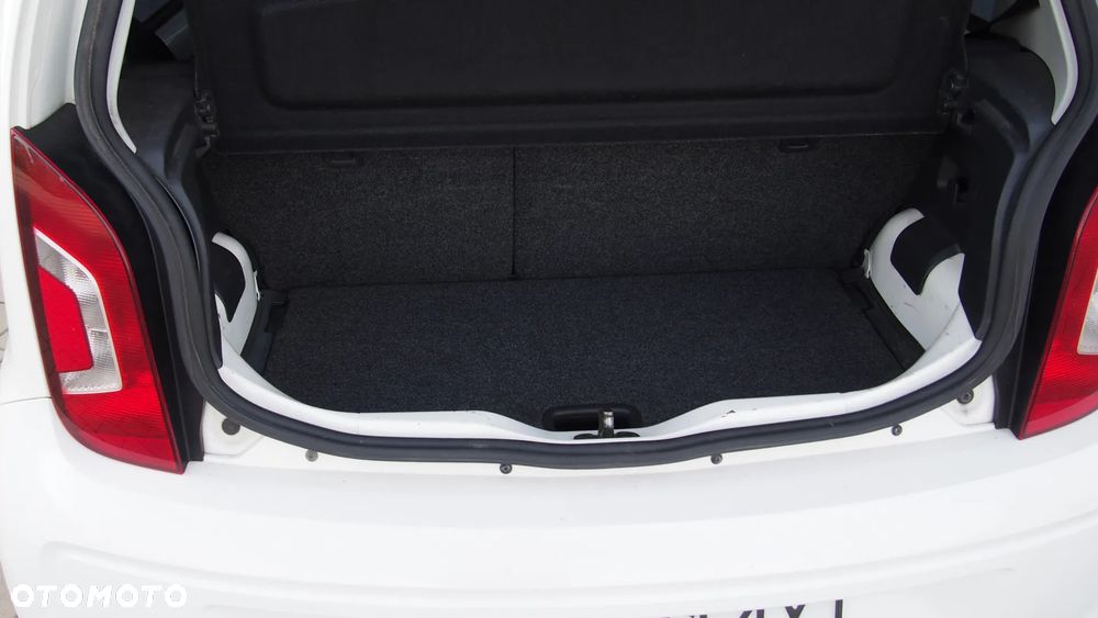 Volkswagen up! - 39