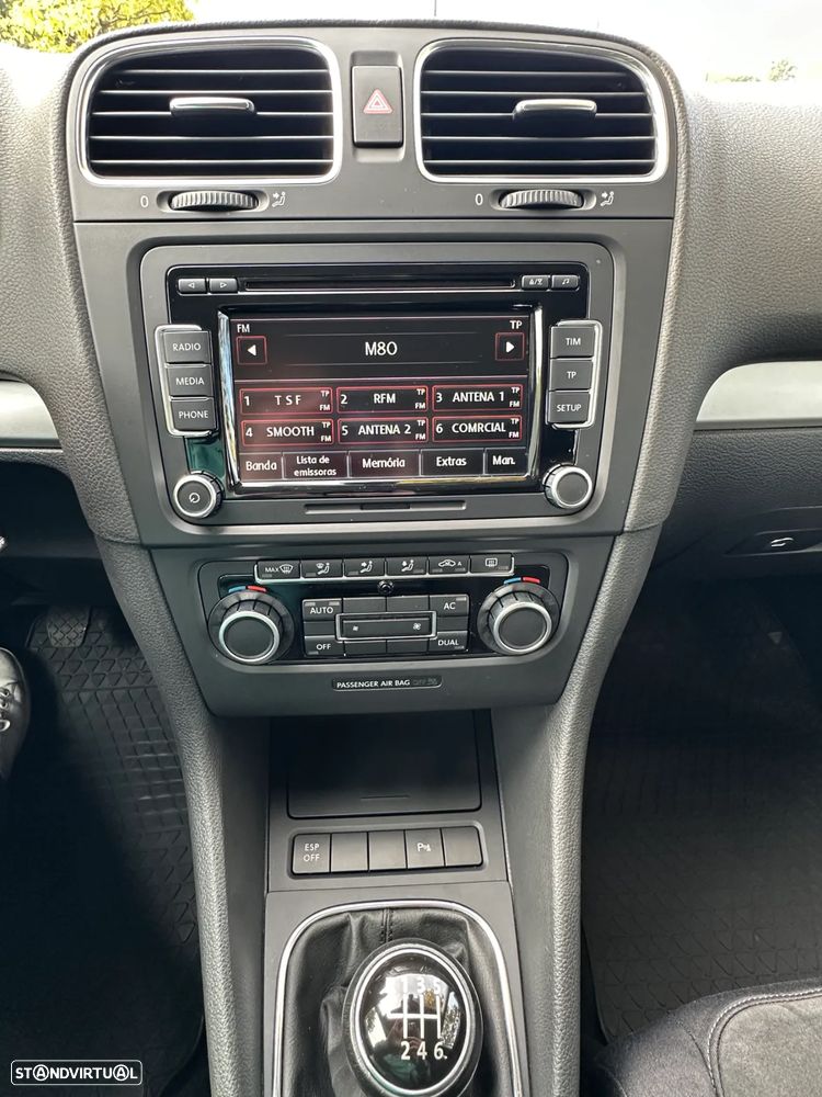 VW Golf 2.0 TDi BlueMotion Edition - 16