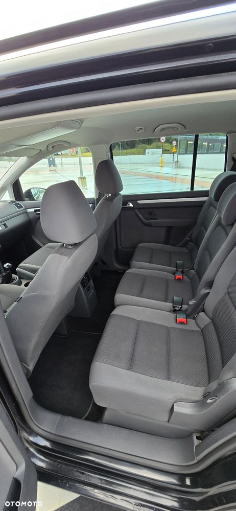 Volkswagen Touran 1.6 TDI DPF BlueMotion Technology Comfortline - 8
