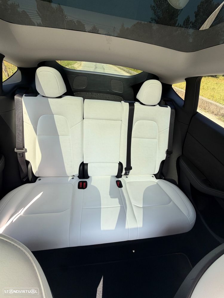 Tesla Model Y Long Range Tração Integral - 23