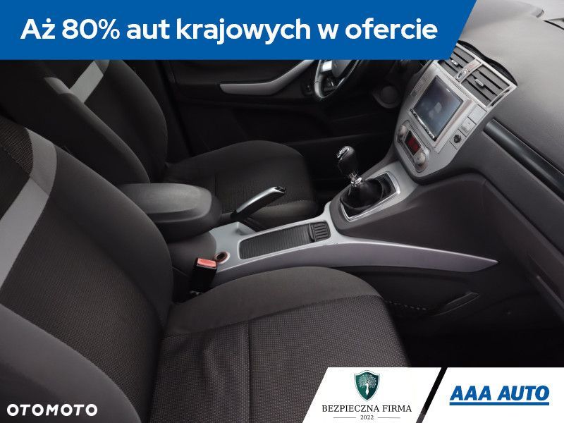 Ford Kuga - 11