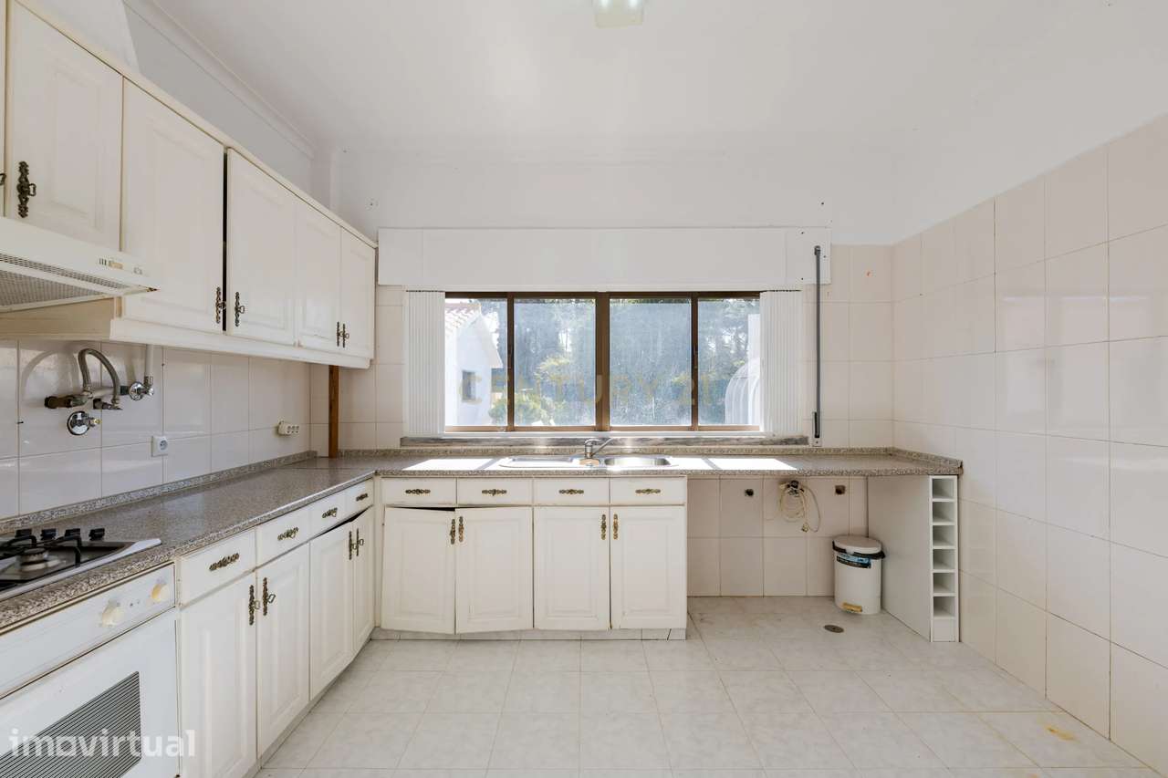Moradia T4 com Piscina Coberta, Jardim e 900 m² de Terreno | Marisol, - Grande imagem: 2/37