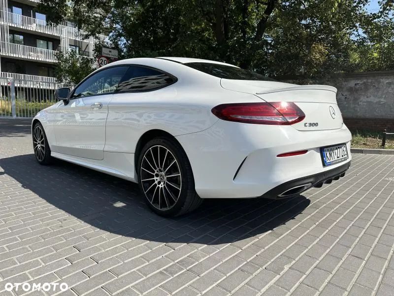 Mercedes-Benz Klasa C 300 9G-TRONIC Avantgarde - 2