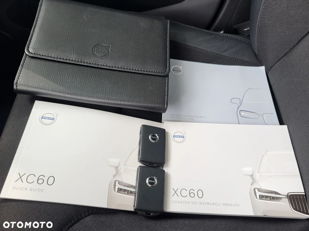 Volvo XC 60 T4 Momentum Pro - 23