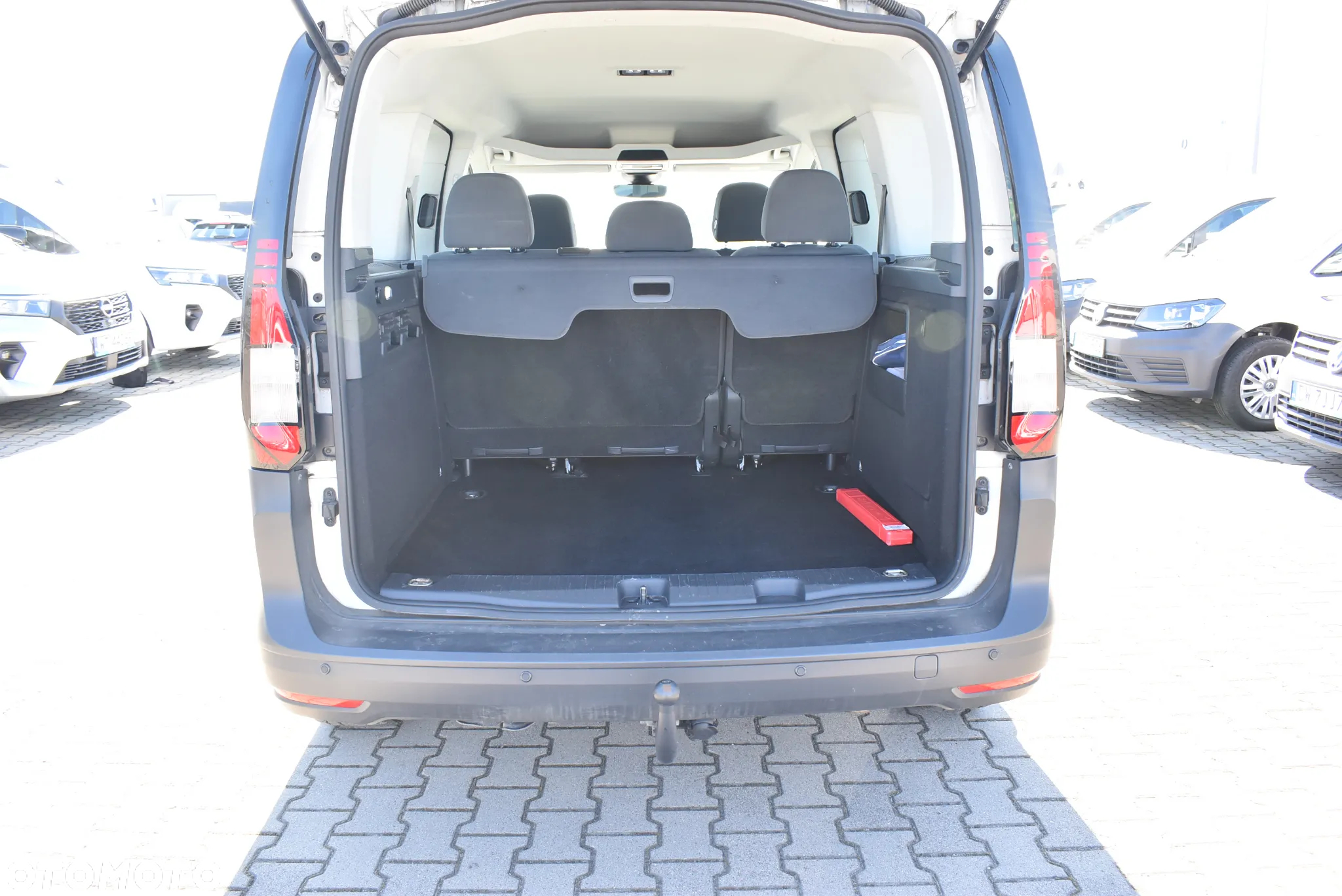 Volkswagen Caddy - 14