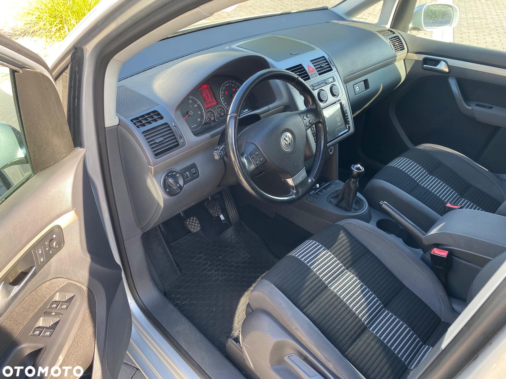 Volkswagen Touran 1.4 TSI Trendline - 7