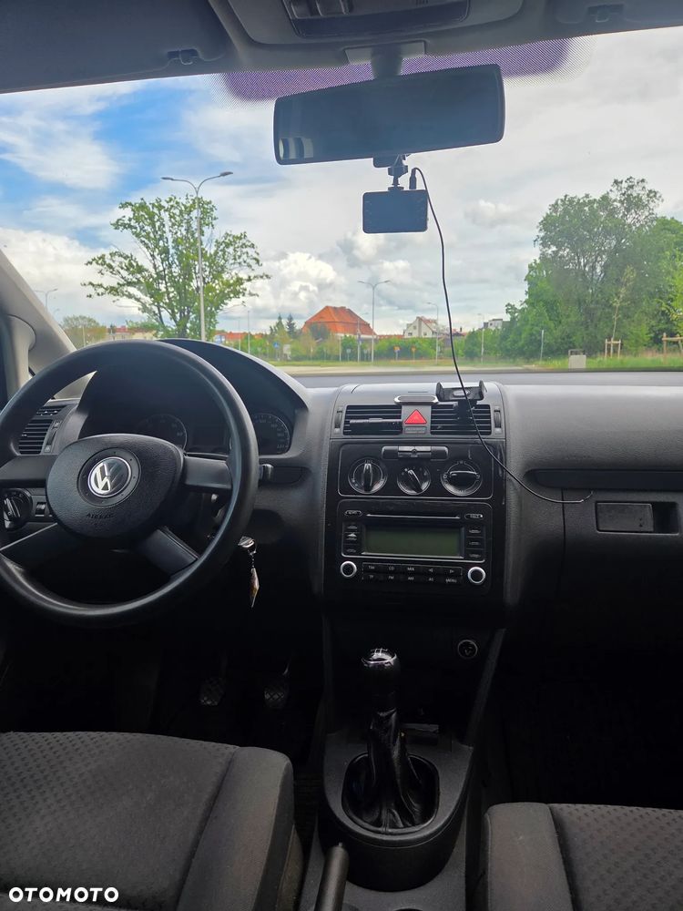 Volkswagen Touran 1.6 - 18