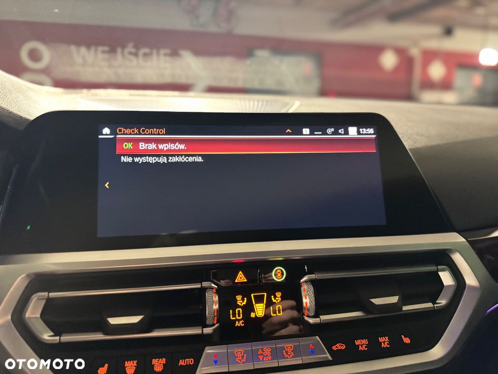 BMW Seria 3 320d - 24