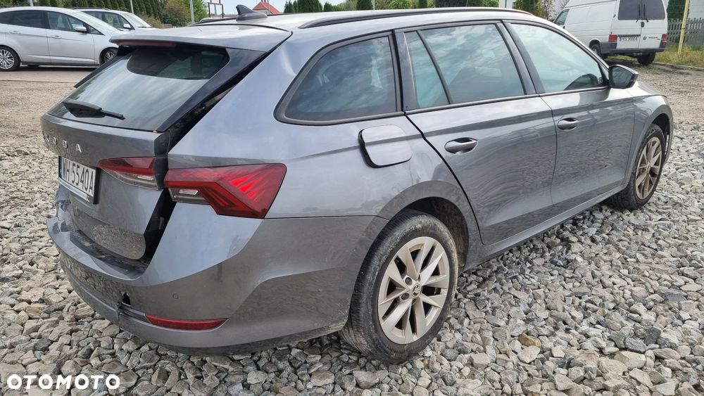 Skoda Octavia 2.0 TDI Style DSG - 11