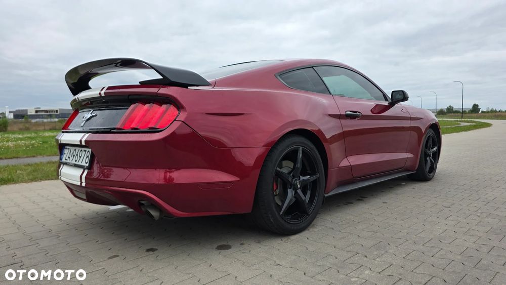 Ford Mustang 3.7 V6 Premium - 5