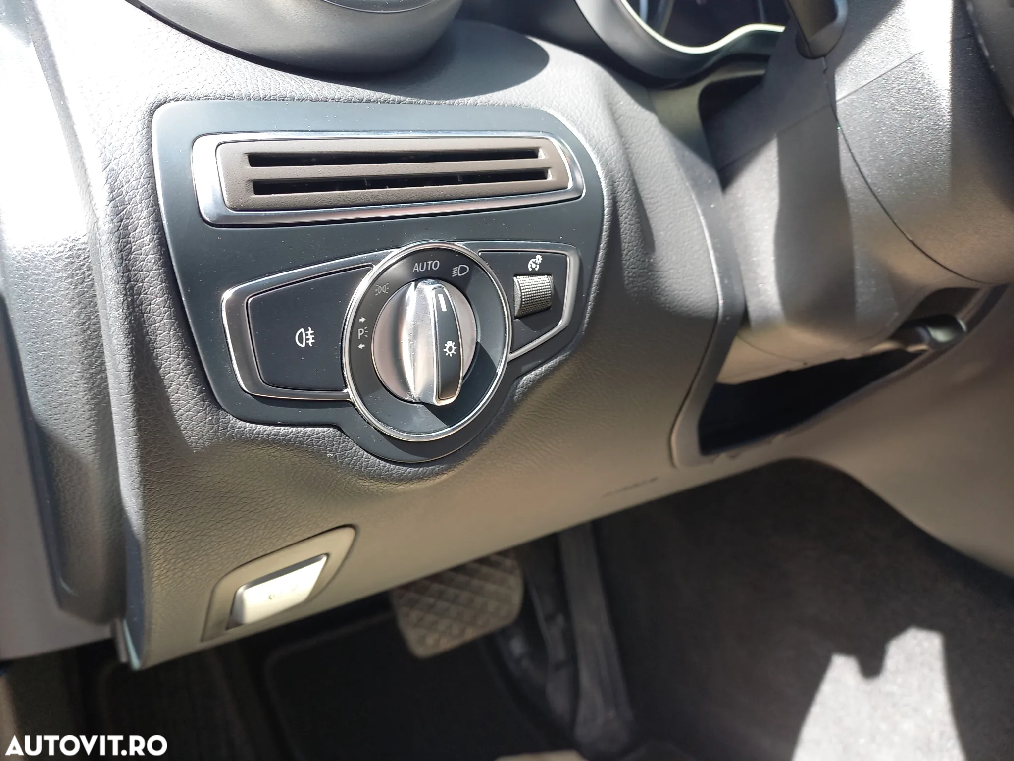 Mercedes-Benz C 300 e 9G-TRONIC Avantgarde - 12