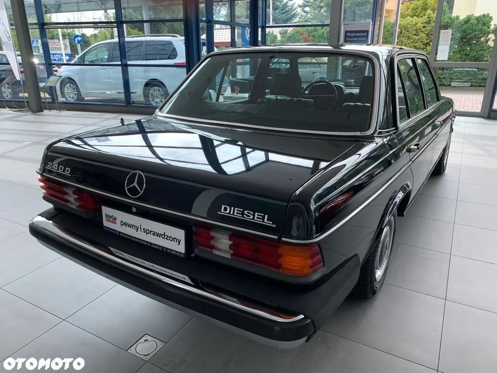 Mercedes-Benz W123 - 3