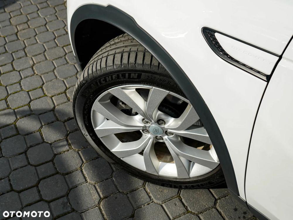 Land Rover Discovery Sport 2022 photo 3