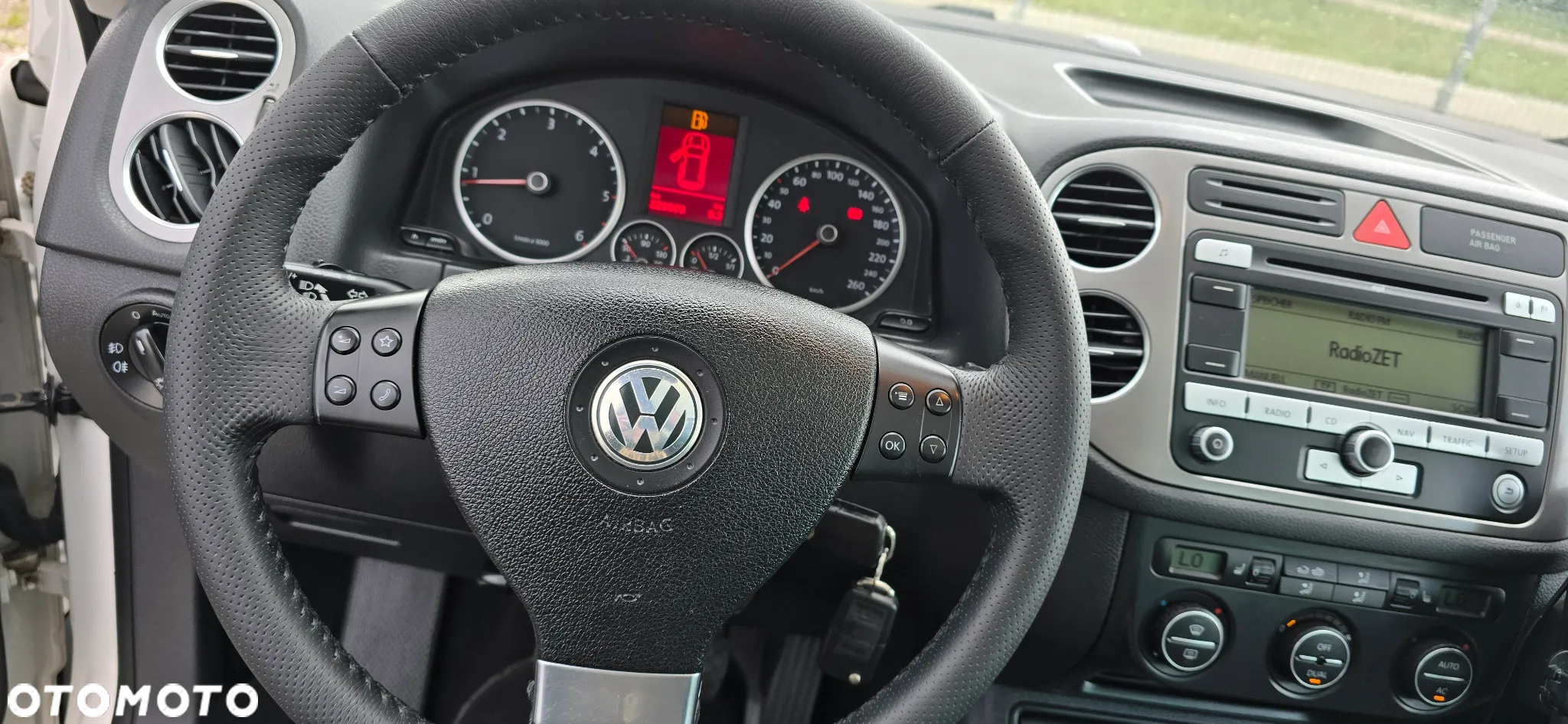 Volkswagen Tiguan 2.0 TDI DPF 4Motion Exclusive - 36
