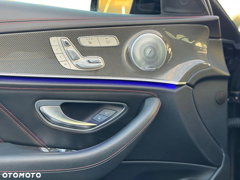 Mercedes-Benz Klasa E AMG 43 4Matic 9G-TRONIC - 25