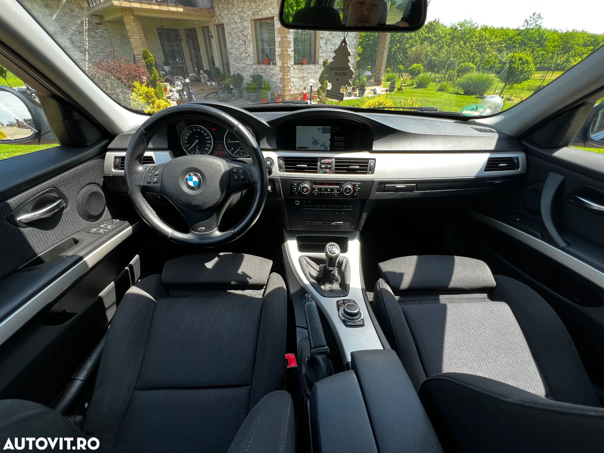 BMW Seria 3 320d DPF Touring - 30