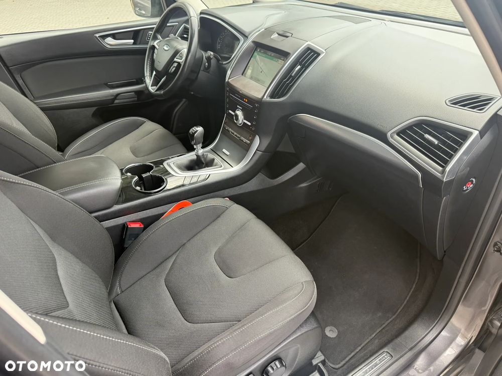 Ford S-Max 2.0 TDCi Titanium - 32