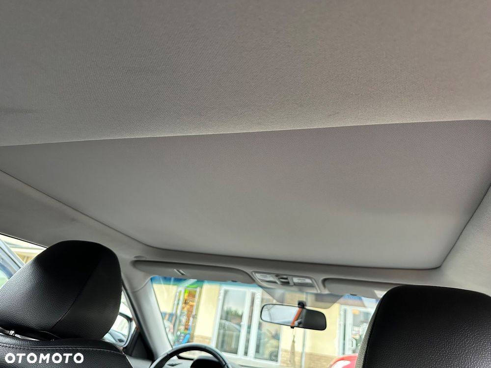 Hyundai Veloster 1.6 GDI Premium - 30