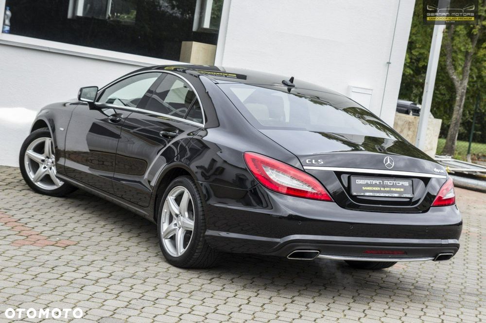 Mercedes-Benz CLS - 9