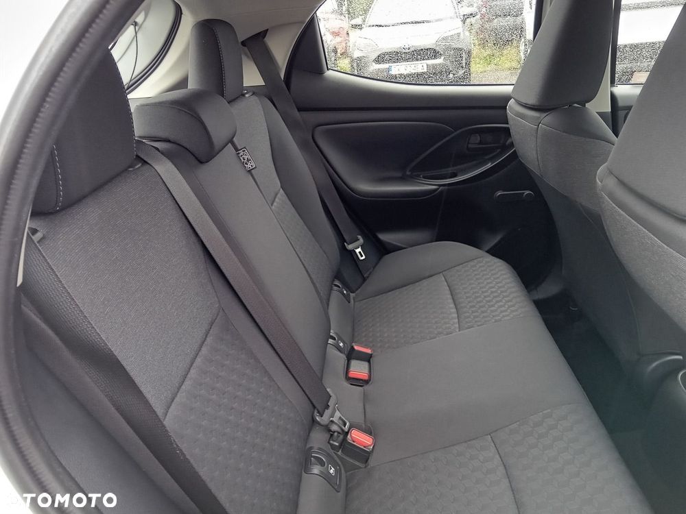 Toyota Yaris 1.5 Comfort CVT - 30