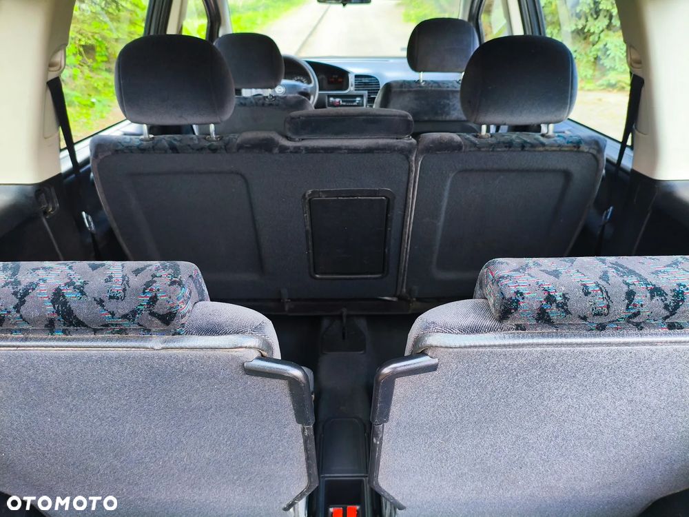 Opel Zafira 1.6 16V Comfort - 15
