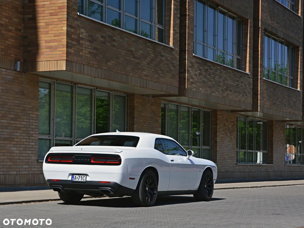 Dodge Challenger 5.7 R/T - 9