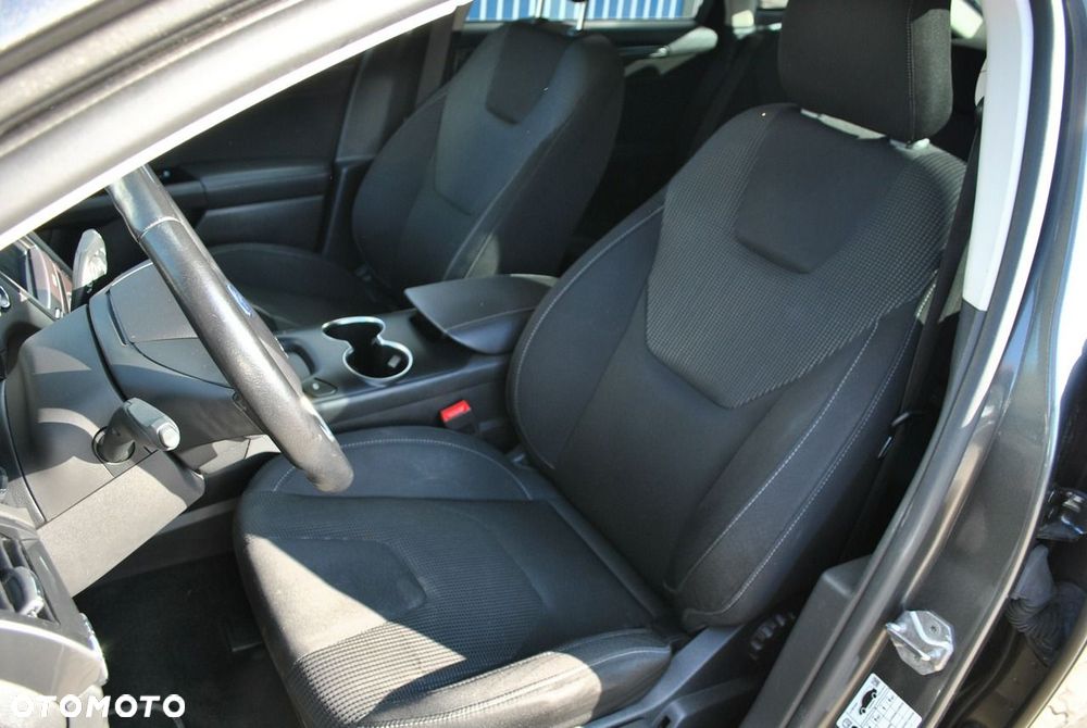 Ford Mondeo 2.0 EcoBlue Titanium - 23