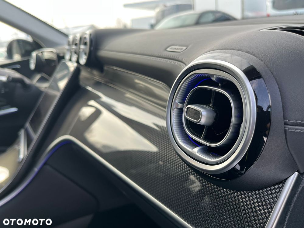 Mercedes-Benz GLC 300 e PHEV 4-Matic AMG Line - 24