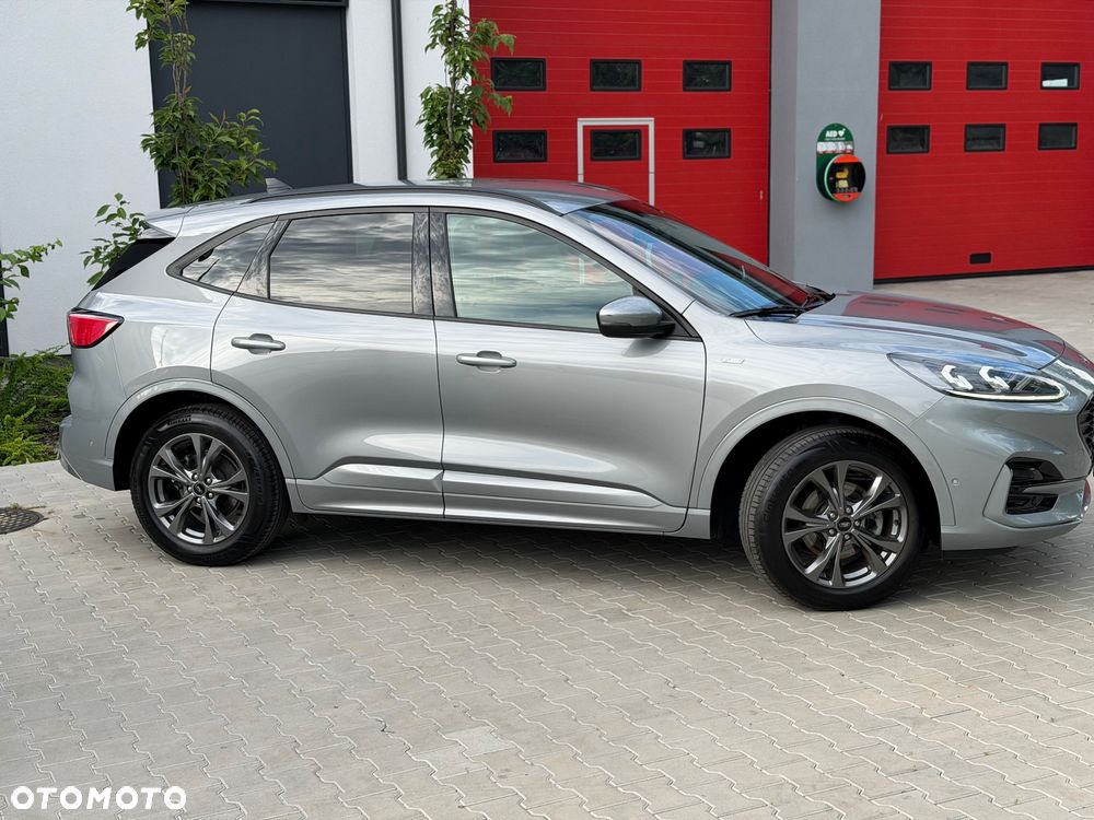 Ford Kuga 2.5 Duratec FHEV 4x4 ST-LINE X - 4